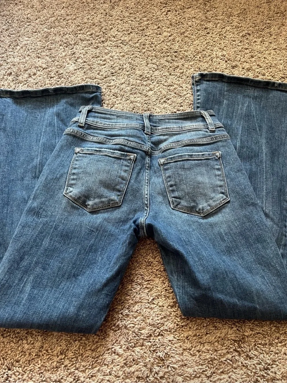 Women's KanCan Dark Wash Distressed Denim Jeans Bootcut Flare Mid Rise Kurvy 26